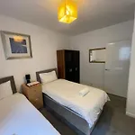 Gndj, Berkshire Apartments-Windsor Castle & Legoland
